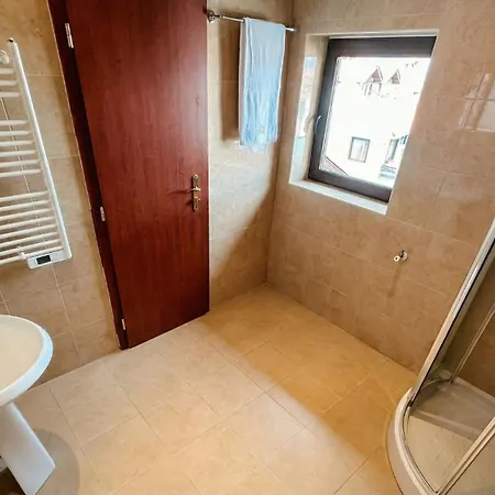 South Facing Bright Mountain View Penthouse - 2 Balconies, 300mbps Wifi, Washer * Bansko