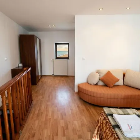 Apartament South Facing Bright Mountain View Penthouse - 2 Balconies, 300mbps Wifi, Washer Bansko