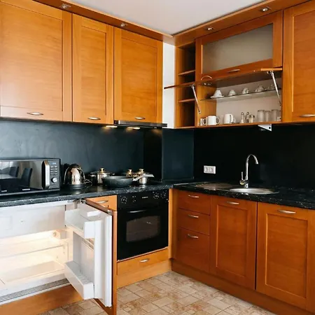 South Facing Bright Mountain View Penthouse - 2 Balconies, 300mbps Wifi, Washer * Bansko