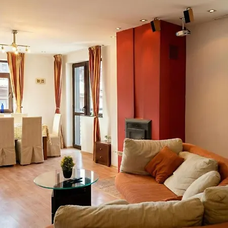 Apartament South Facing Bright Mountain View Penthouse - 2 Balconies, 300mbps Wifi, Washer *
