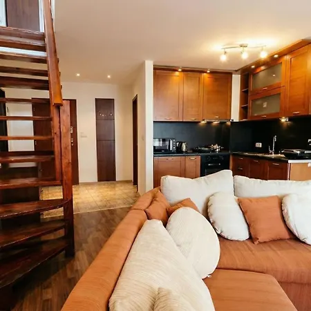 South Facing Bright Mountain View Penthouse - 2 Balconies, 300mbps Wifi, Washer Apartament Bansko