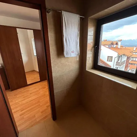 South Facing Bright Mountain View Penthouse - 2 Balconies, 300mbps Wifi, Washer Appartement