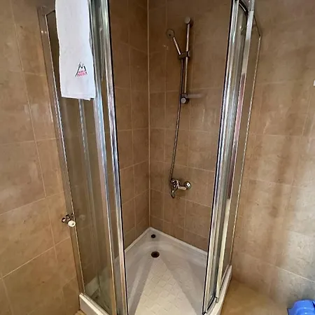 Apartman South Facing Bright Mountain View Penthouse - 2 Balconies, 300mbps Wifi, Washer *