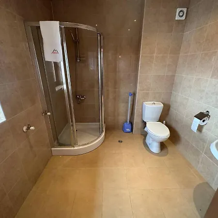 South Facing Bright Mountain View Penthouse - 2 Balconies, 300mbps Wifi, Washer * Bansko