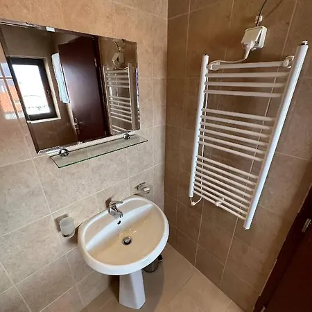 South Facing Bright Mountain View Penthouse - 2 Balconies, 300mbps Wifi, Washer * Banszko