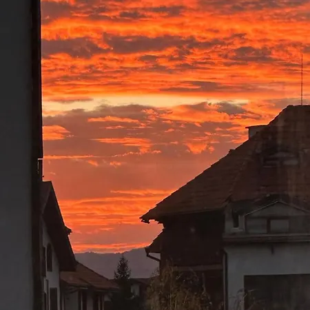 Appartement South Facing Bright Mountain View Penthouse - 2 Balconies, 300mbps Wifi, Washer *