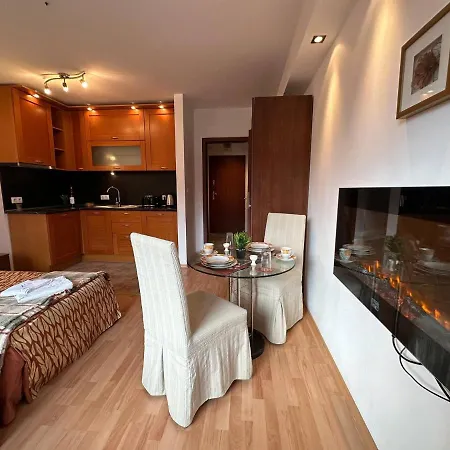 Bright Mountain View Penthouse - 300mbps Wi-fi Appartamento