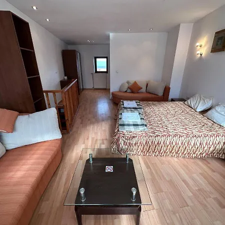 Bright Mountain View Penthouse - 300mbps Wi-fi *