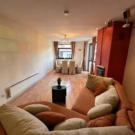 South Facing Bright Mountain View Penthouse - 2 Balconies, 300mbps Wifi, Washer Appartement *