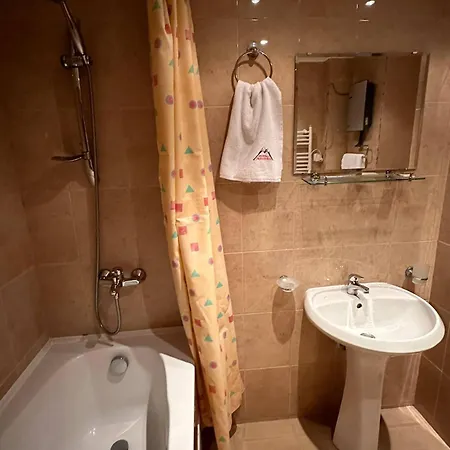 Appartement South Facing Bright Mountain View Penthouse - 2 Balconies, 300mbps Wifi, Washer *