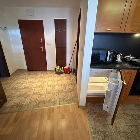 South Facing Bright Mountain View Penthouse - 2 Balconies, 300mbps Wifi, Washer Apartman *