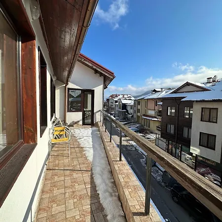 Appartement South Facing Bright Mountain View Penthouse - 2 Balconies, 300mbps Wifi, Washer
